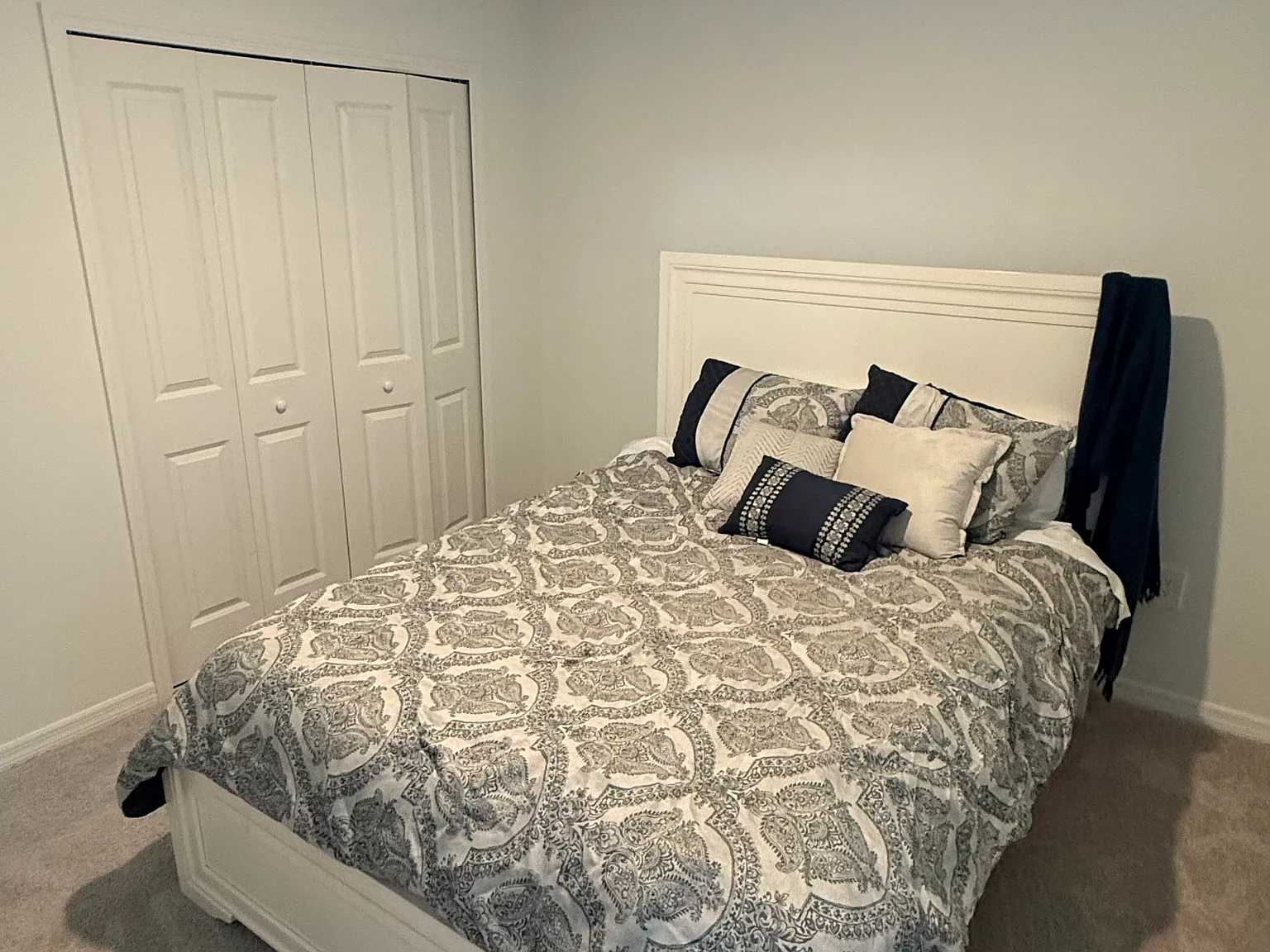 4 bed, 2576 sqft, $900 — Photo 3
