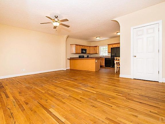 2nd image of 308 Homestead Dr