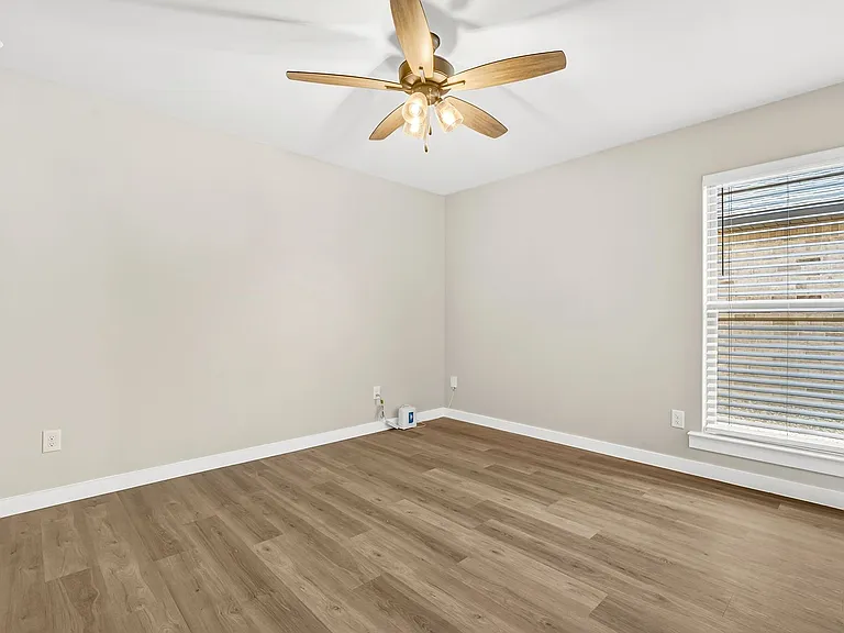 1606 N Dover Ave — Photo 21