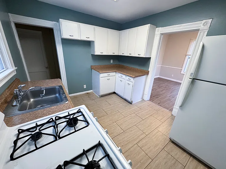 111 Sweet St NE #1 — Photo 7