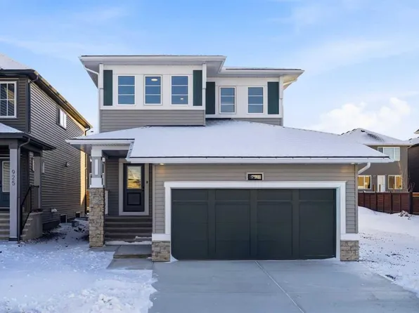 921 N Chinook Winds Mdw SW, Airdrie, AB T4B 0R7