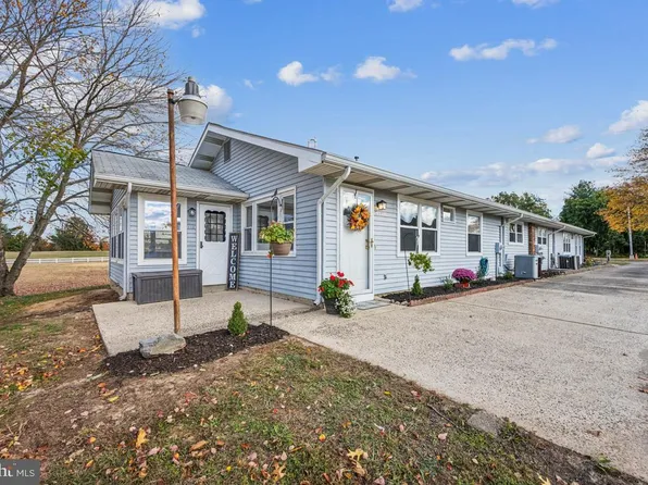 112 Elmtowne Blvd, Hammonton, NJ 08037