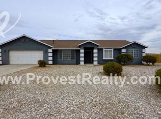 22396 Hurons Ave, Apple Valley, CA 92307