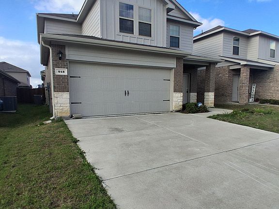 2nd image of 913 Country Rd
