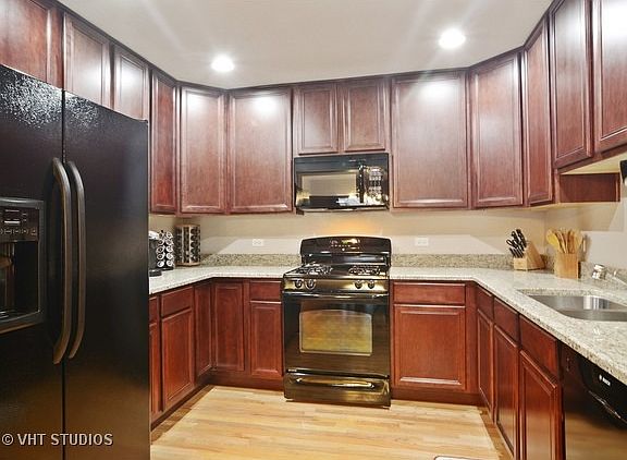 4th image of 1460 Pauline Cir