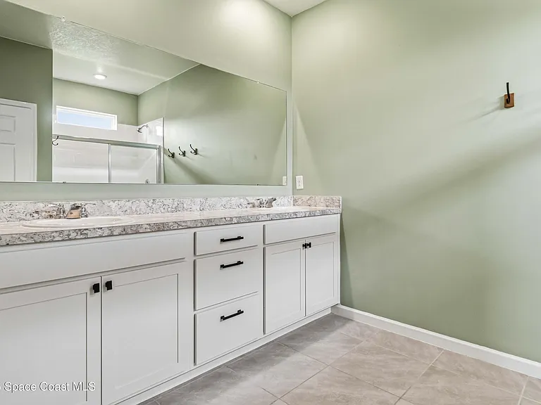 5349 Waterfall Pl — Photo 27