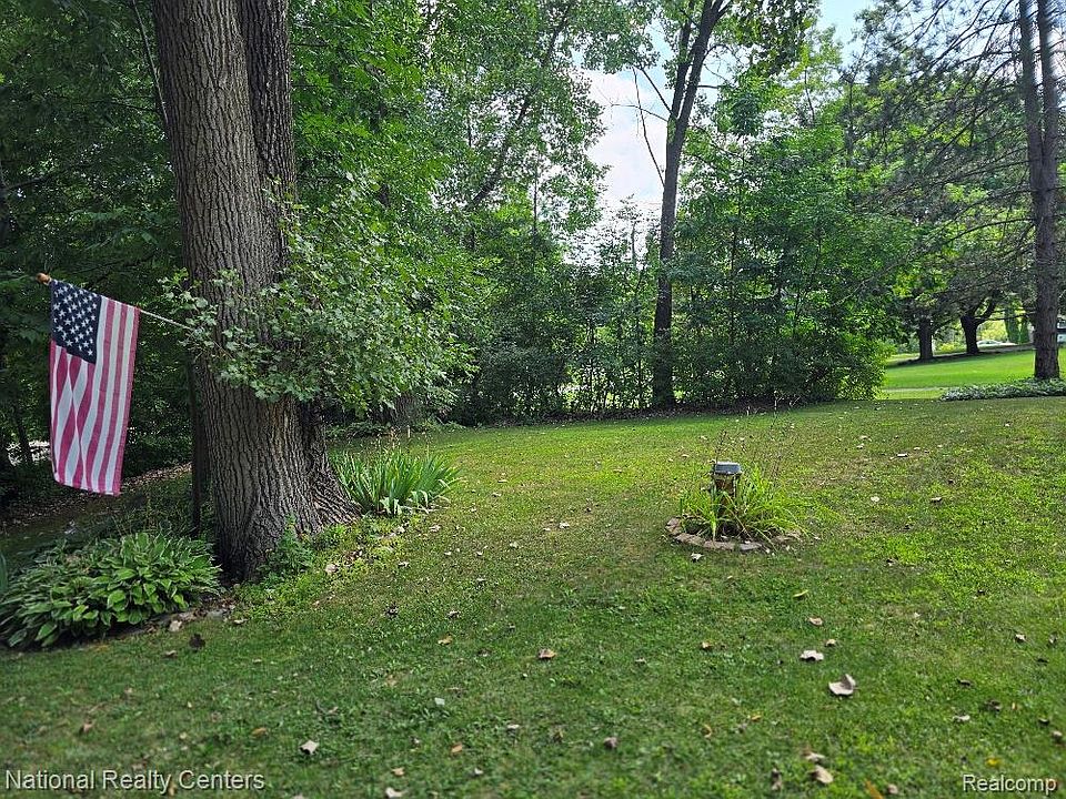 9404 Edward Dr, photo 5