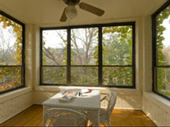 (undisclosed Address), Chicago, IL 60613