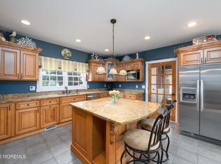 41 Cedar St, Keyport, NJ 07735