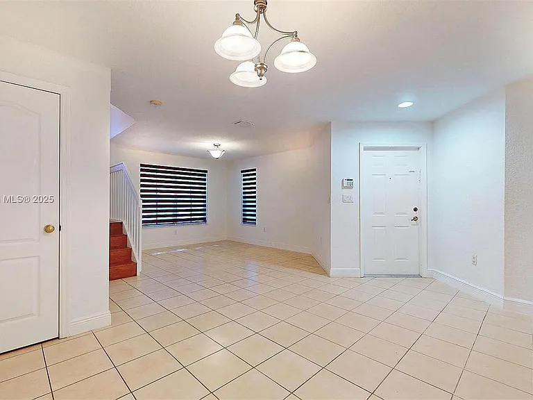 12819 SW 31st Ct — Photo 3