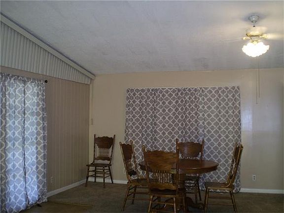 3rd image of 315 Coral Ave