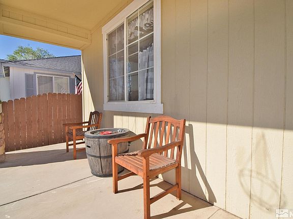 4th image of 1254 Mountain Rose Dr