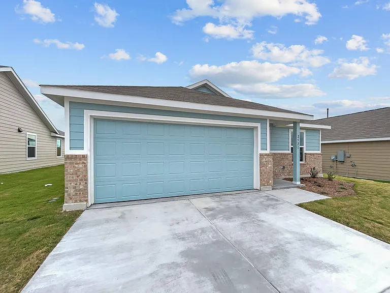 2521 Bunkerton Dr — Photo 3