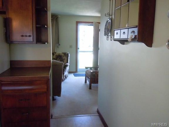3rd image of 5798 Diana Ln