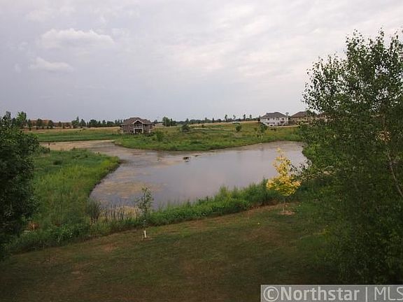 5th image of 701 Heritage Trl NE