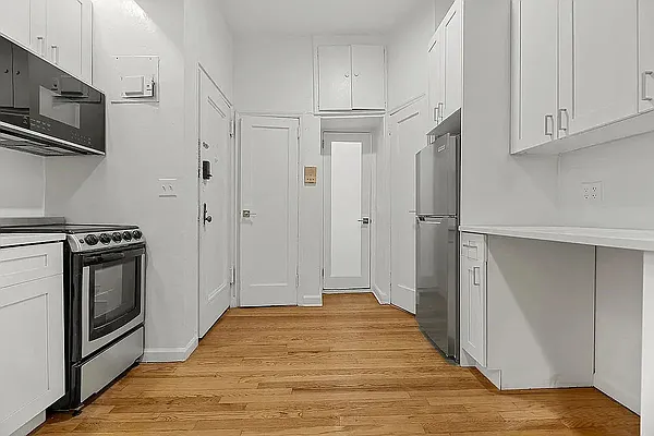 Rented by REAL New York | media 8