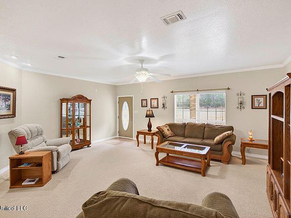 2nd image of 12805 Larue Rd