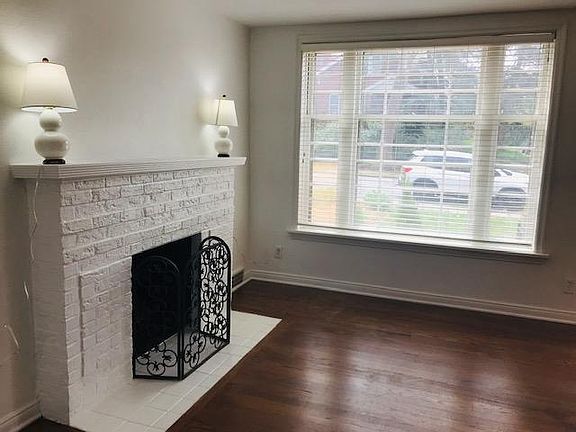2nd image of 7257 Lindell Blvd