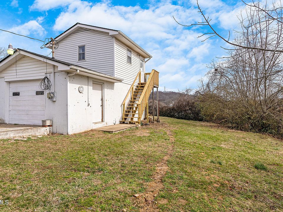 1st image of 1465 Highpoint Ave #1/2