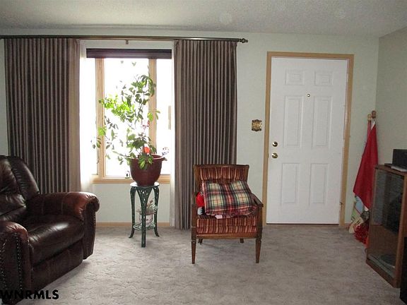 2nd image of 29 Brentwood Ct