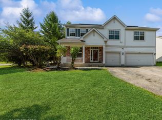 715 W Jonathan Dr, Round Lake, IL 60073