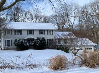 27 Dorset Ln, Brookfield, CT 06804