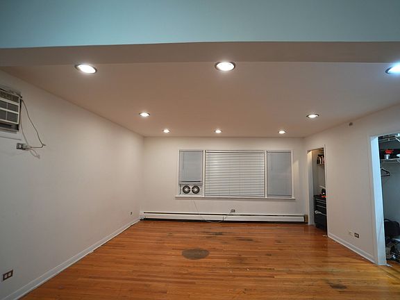 2nd image of 4700 N Ashland Ave APT 1