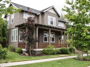 2925 NE Red Oak Dr, Bend, OR 97701