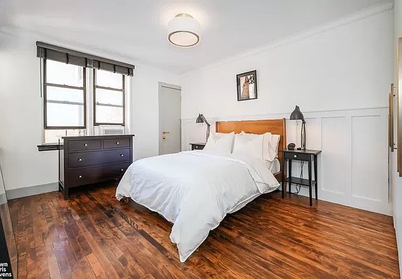 4th image of 305 W 18th St APT 2K