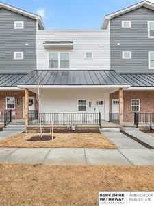 1921 Dahlman Rows Plz, Omaha, NE, 68108