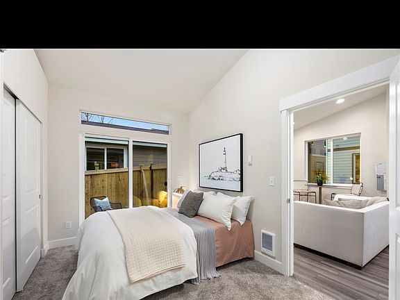 4th image of 10956 SE 165th St #1