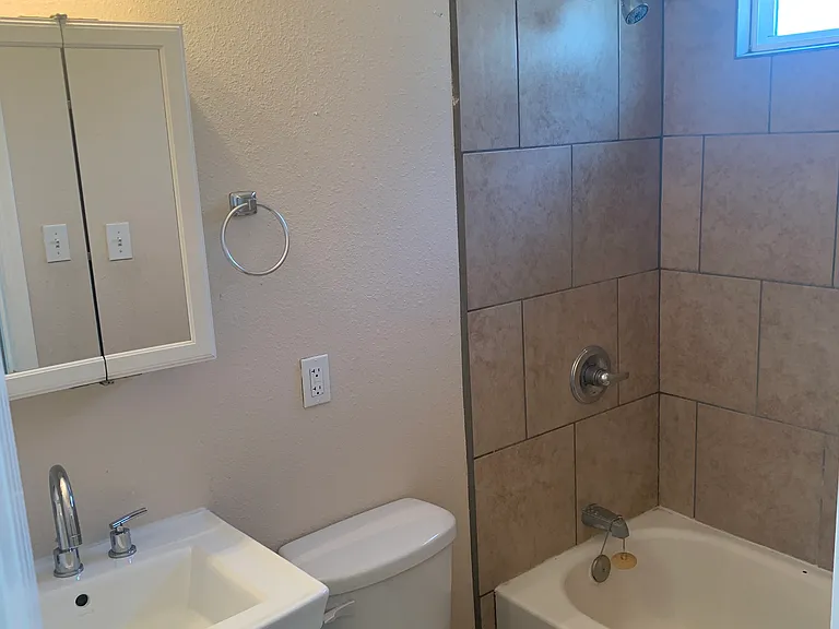 Updated 1 Bedroom Courtyard Apartment with Yard in South UNM — Photo 11