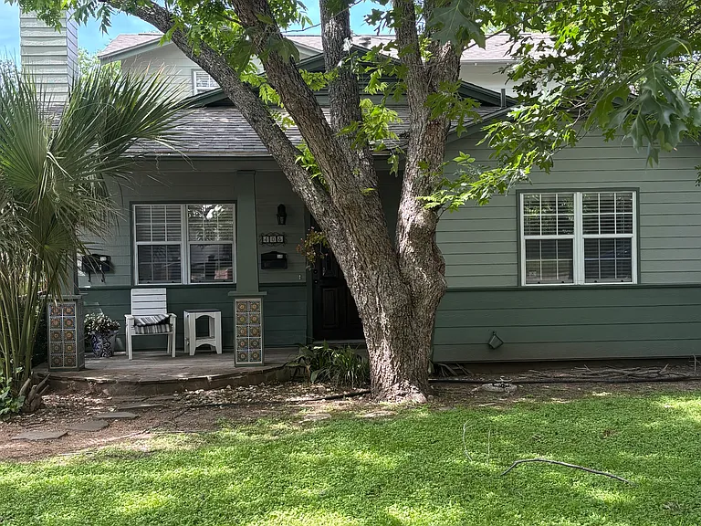 405 Nelray Blvd — Photo 2