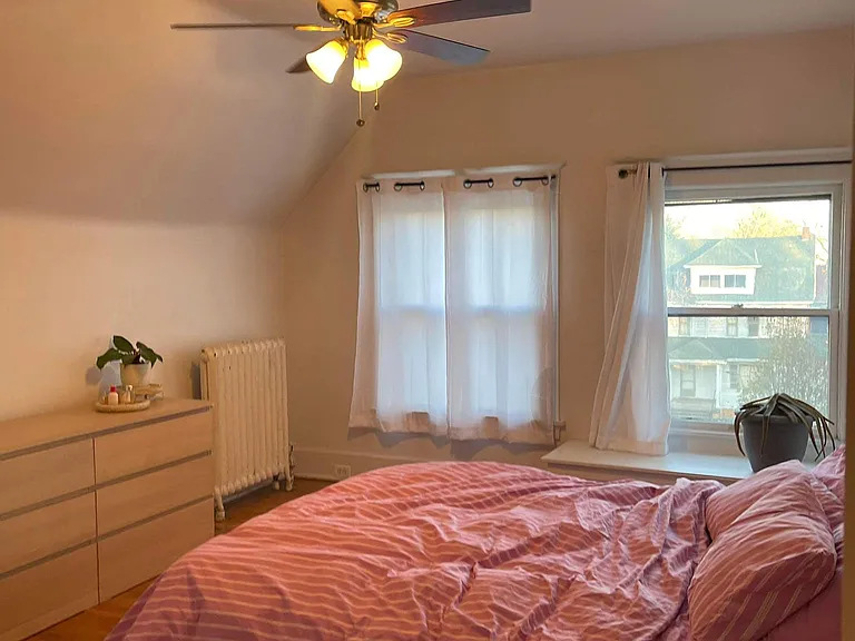 2271 Parkwood Ave #10 — Photo 6