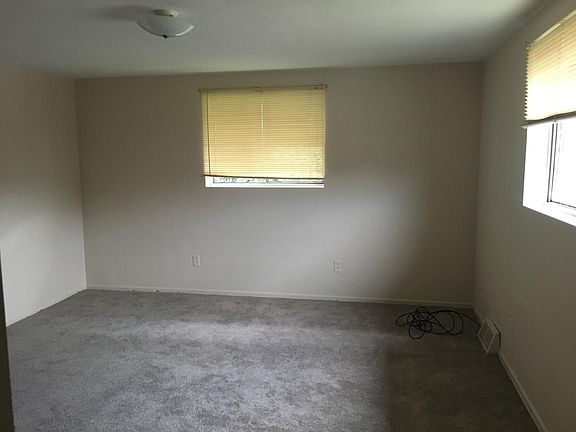 4th image of 209 Elmer Ave