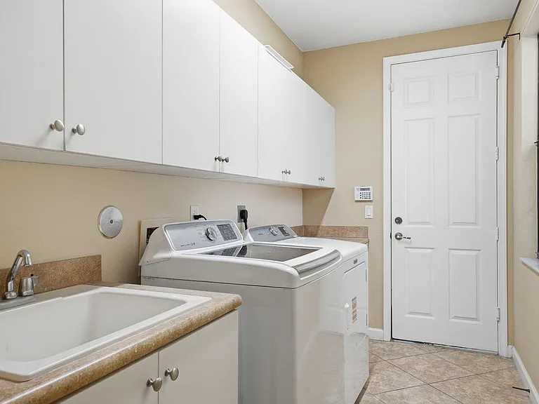 8105 Ferentino Pass — Photo 27