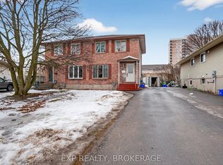 878 Beaconhill Ct, Kingston, ON K7P2A9