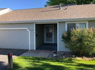 2818 S Heather Gardens Way APT B, Aurora, CO 80014
