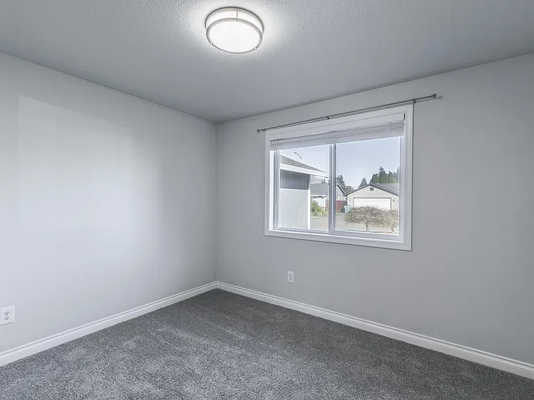 8400 NE 157th Ave — Photo 21