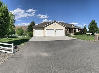 77706 E Badger Meadow Dr, Kennewick, WA