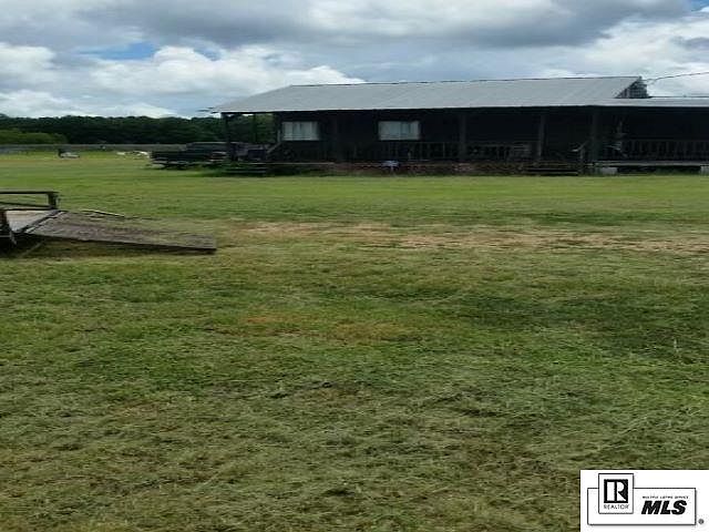 2nd image of 1537 Highway 183