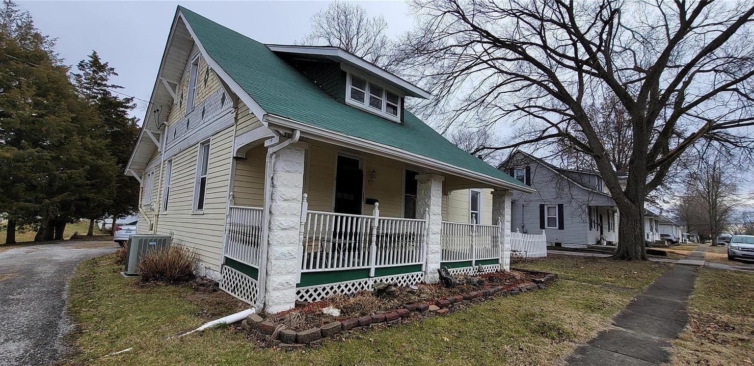 201 S Jackson St, New Athens, IL 62264 | Zillow