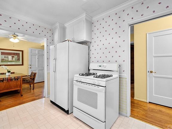 5th image of 4416 W 231st St