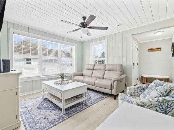 430 Yaupon Ave, Murrells Inlet, SC