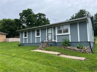 1423 Hickory St, Atchison, KS 66002