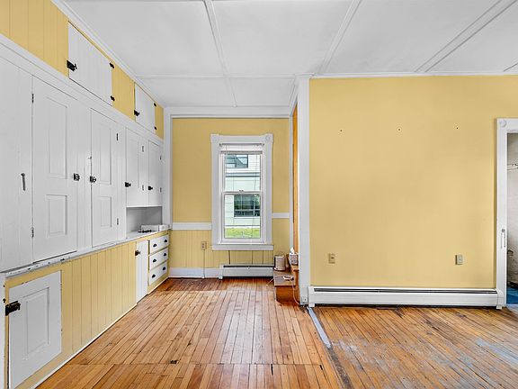 3rd image of 30 Keith Avenue