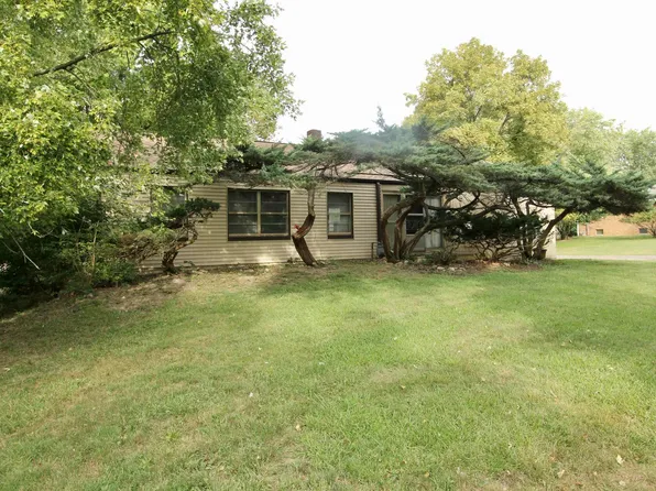 621 N Stewart St, Creve Coeur, IL 61610