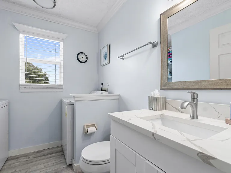 470 Bella Vista Ct N — Photo 24