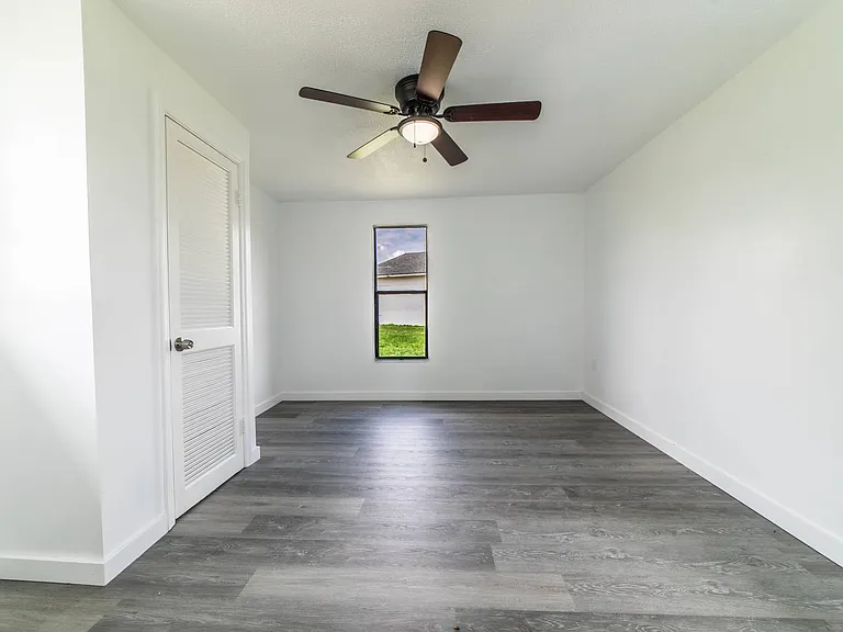 19505 NW 80th Dr — Photo 25