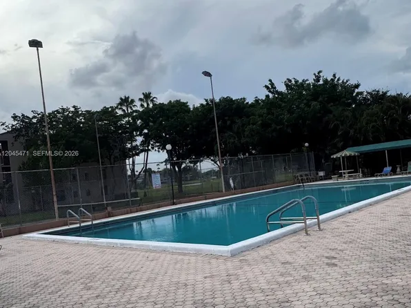 7591 NW 1st St, Margate, FL